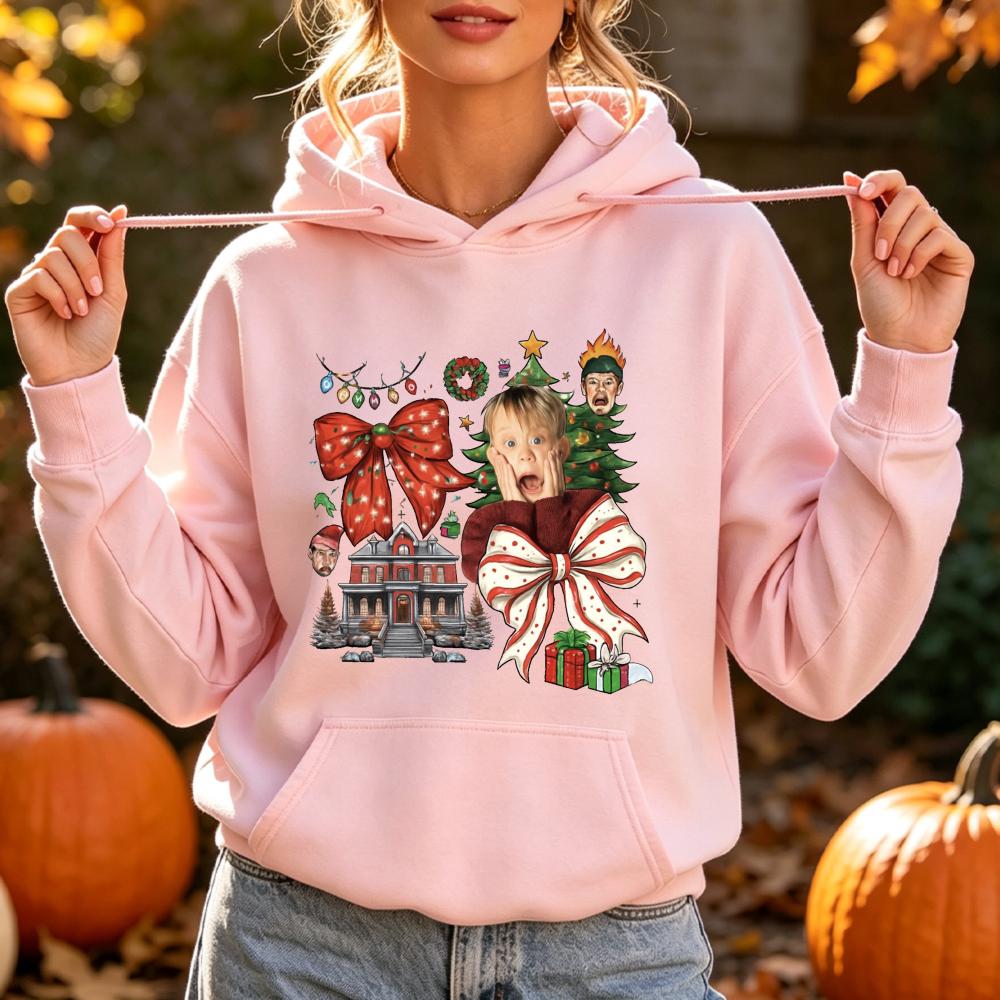 Funny Christmas movie pattern crying boy red ribbon printed hooded sweatshirt for autumn-winter festive retro casual wear