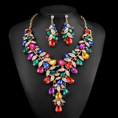 Accessories Exaggerated Vintage Necklace Set Female Luxury Crystal Banquet Dress Accessories Collarbone Chain