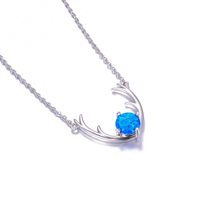 Wish Internet celebrity simple ins wind four-claw opal elk pendant necklace women's exquisite neck chain