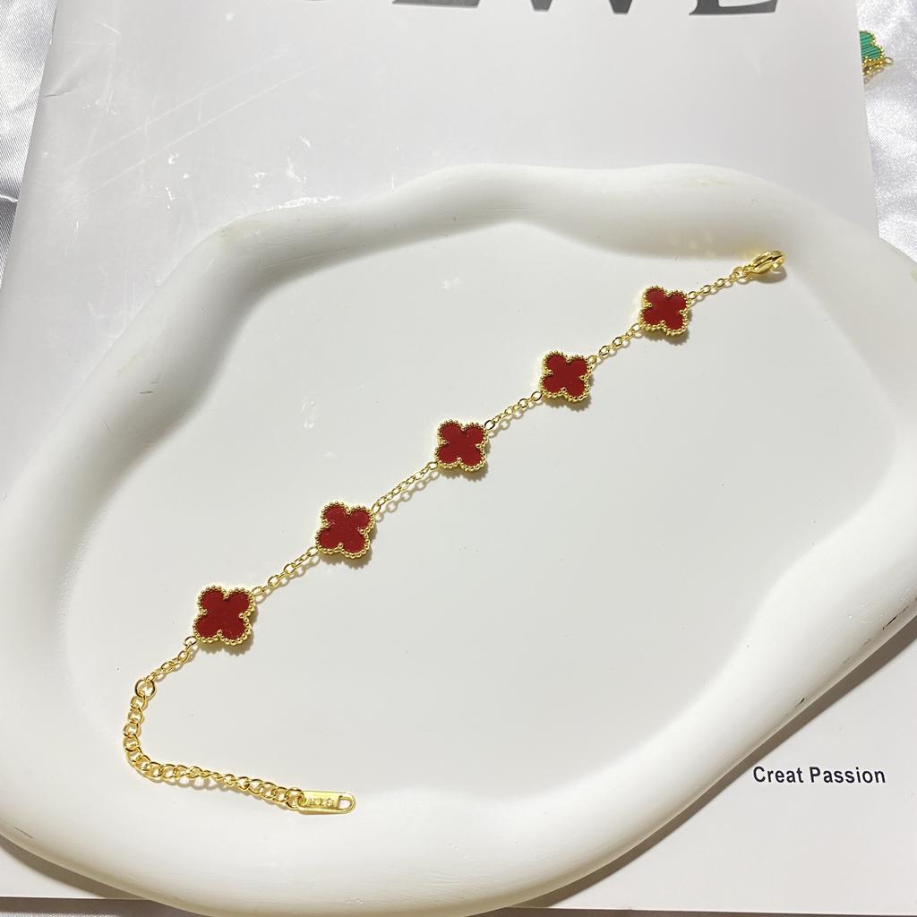 Female Titanium Steel Does Not Fade 9MM Five-flower Lucky Four-leaf Clover Bracelet Is Fashionable and Versatile