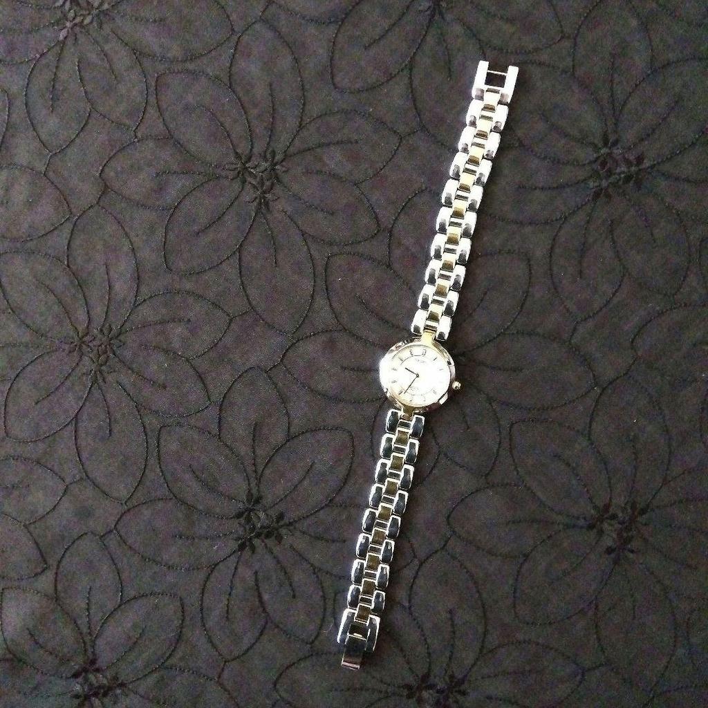 [USED] SEIKO LUCENT Wristwatch (Quartz) White/Gold