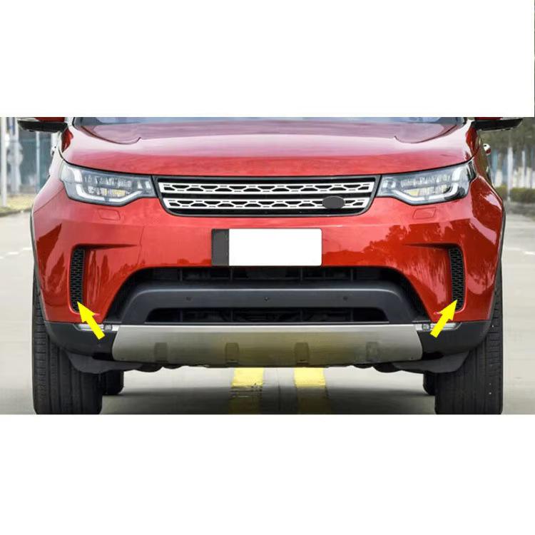LR083061 e LR083062 si adattano alla griglia anteriore della Land Rover Discovery 5 dal 2017 al 2021.