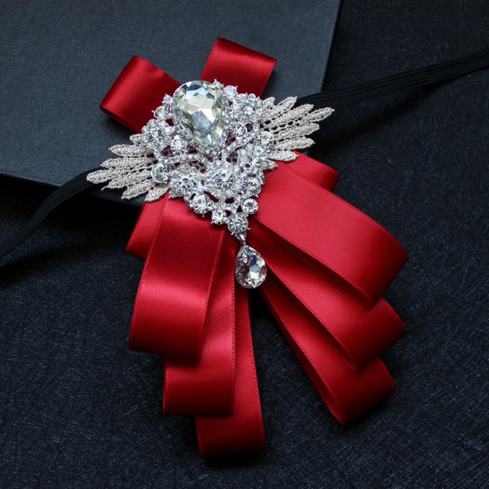 Luxus-Fliege Lässiger Diamantkragen Blume Britischer Stil Halsdekoration Herren