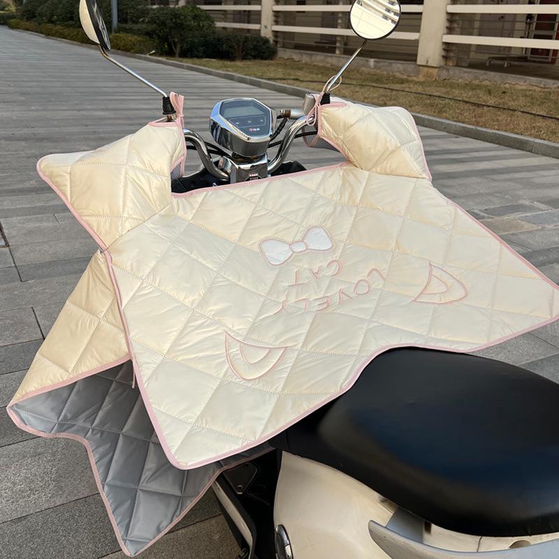 Four Seasons Universal Medium Thick Electric Vehicle Sunshade: Summer Sun Protection, Waterproof, Thin Style for Electric Vehicles and Motorcycles.