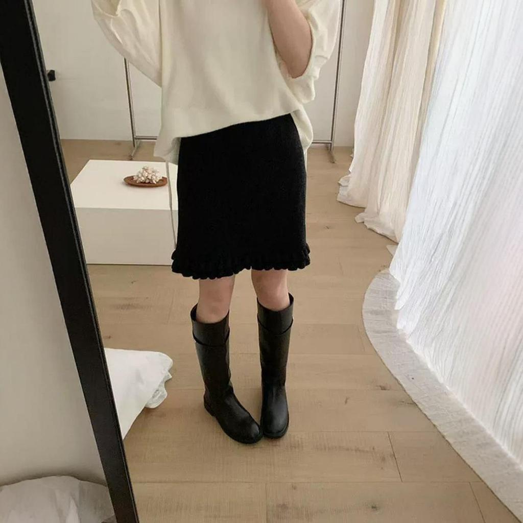 Elegant High-Waist Black Wool A-Line Skirt for Women - Slimming Petite Fit for Autumn and Winter
