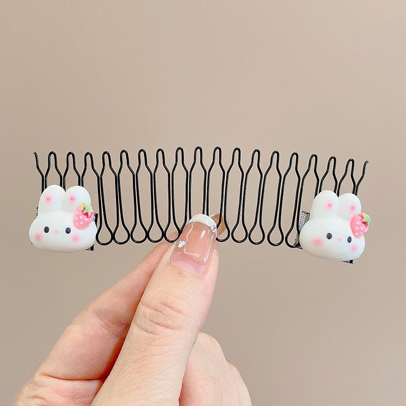 Girls' Summer Cartoon Baby Hair Comb - Gentle, Secure, Non-Damaging Hair Care Accessory