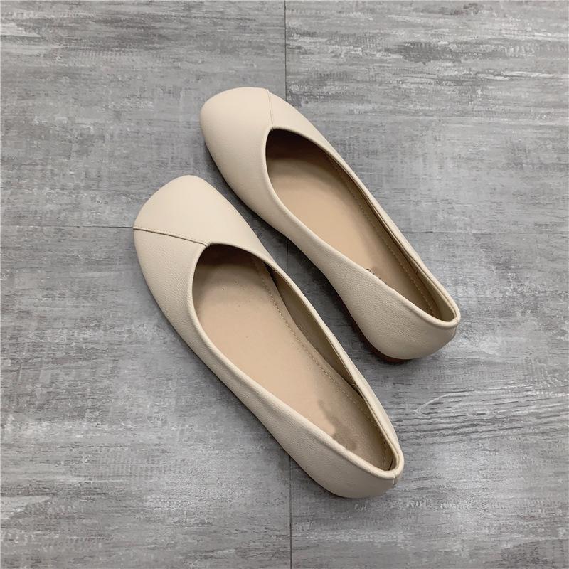 Women's Slip on Leather Loafers Spring Autumn Fashion Ballet Shoes Ladies Casual Round Toe Cute Flats Nurse Shoes Sneakers