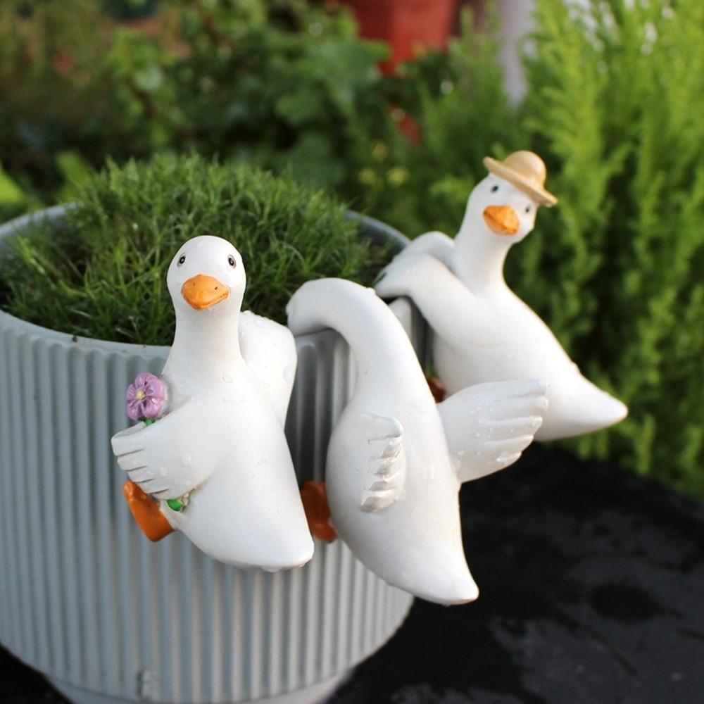 3PCS/SET Adorable Shape Simulated Animal Ornaments Realistic Duck Figurine Balcony