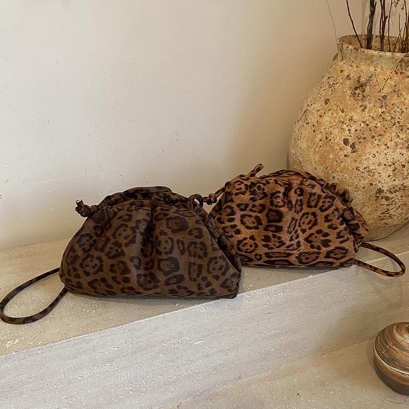Leopard Print Pleated Cloud Shoulder Bag - Stylish Women's Crossbody Niche, New Collection