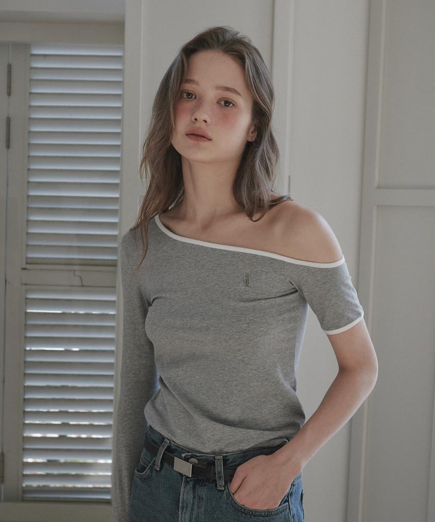 Mausolleum Marie Cut Out Linger T-Shirt - Gray