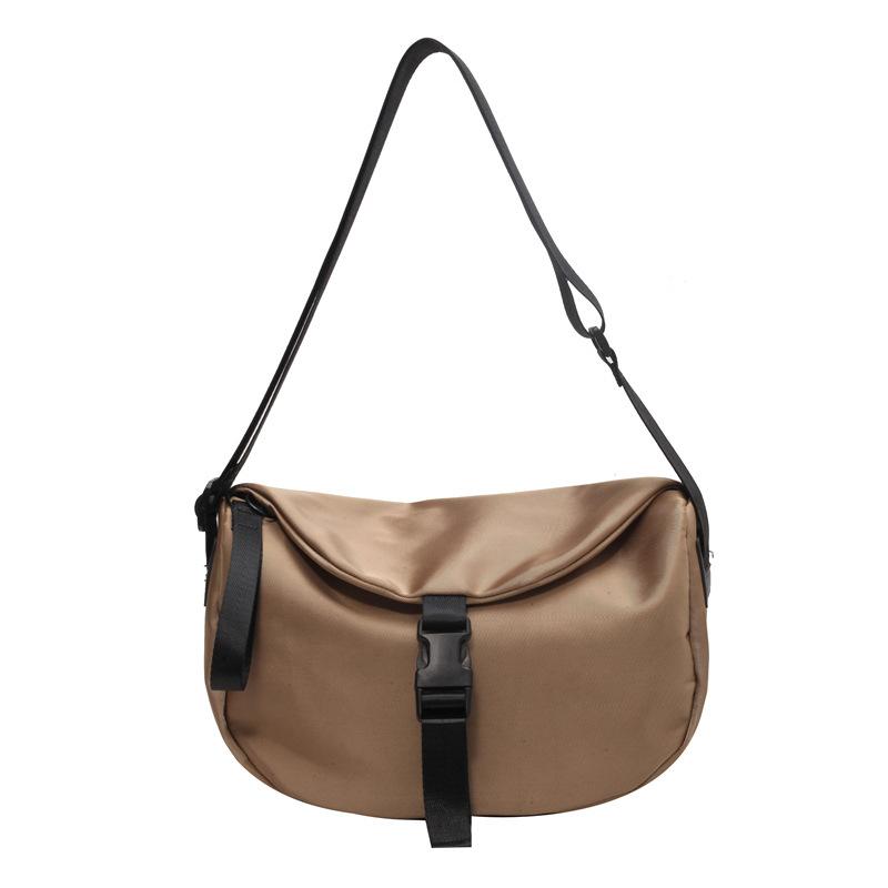 Casual Versatile Shoulder Oblique Span Bag New Large-capacity Commuter Shoulder Bag Niche Design Fashion Trend Flip Bag