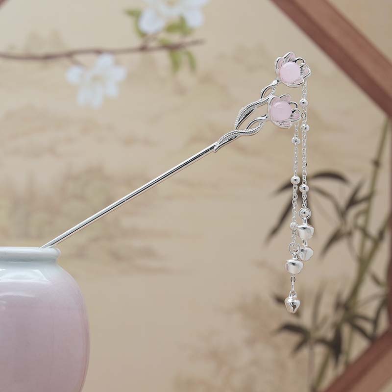 

Новая китайская заколка для волос с кисточкой в виде цветка для женщин, простая серебристого цвета, с маленькими бусинами-колокольчиками, гребень для волос, головной убор, ювелирные изделия, подарки