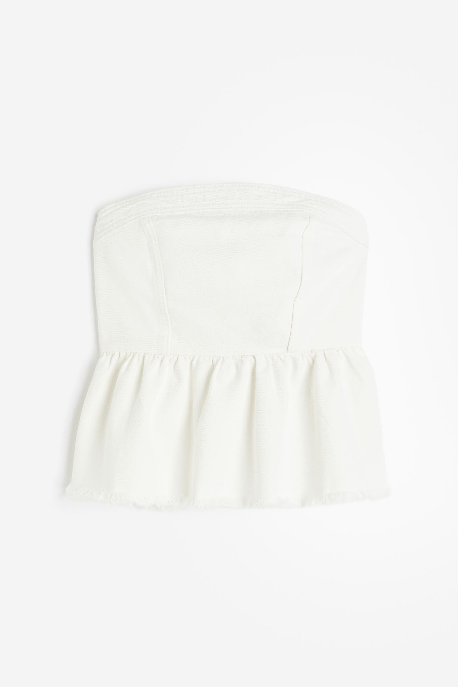 

Джинсовый топ-бюстье с баской