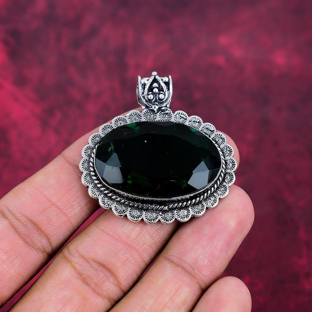 Chrome Diopside Handmade Gemstone Pendant, 925 Solid Sterling Silver Pendant, Unique Design Jewelry Pendant