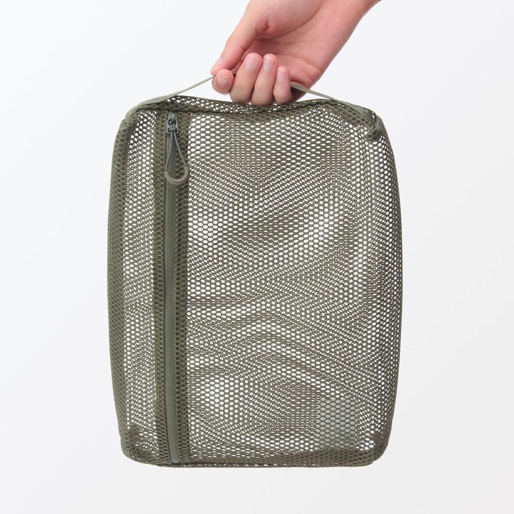 MUJI 3D Mesh 21 X 27 X 5 84730320 Case, Khaki, Large, Approx. Cm,
