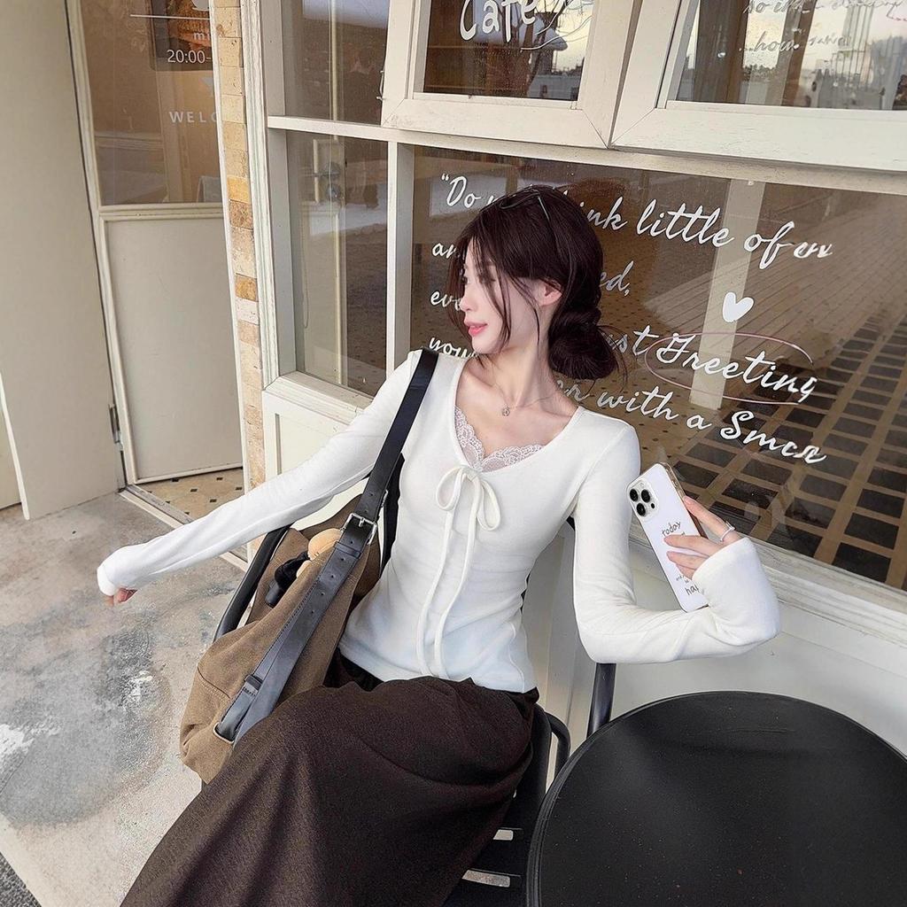Korean White Lace V-neck Undershirt T-shirt Women's Autumn and Winter Design Sense Slim-fitting Long-sleeved Undershirt