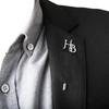 Personalisierte Herren Reversnadel aus Edelstahl mit Doppelinitialen - Hochzeits-Bräutigam-Accessoire