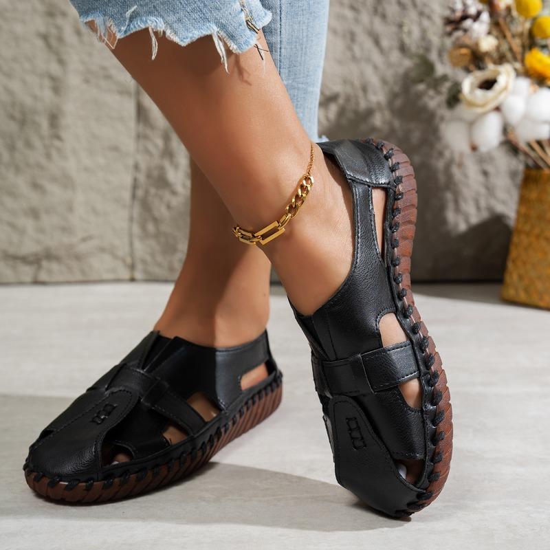 Fashion 2025 Fashion Closed Toe Women's Sandals New Plus Size Casual Comfortable Summer Hollow Out Soft Bottom Best Seller Flat Sandals