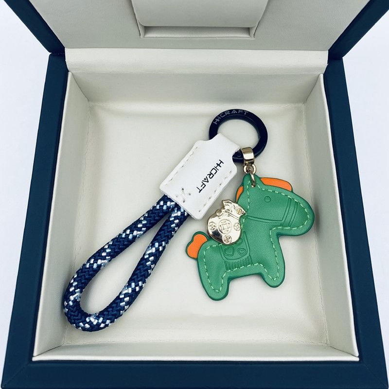 Handmade Leather Car Key Chain Pendant, Exquisite and Simple, Personalized Key Chain Rope for Men and Women