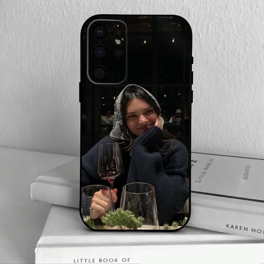 Model K-Kendall Nicole J-Jenner Phone Case For Samsung S25,24,23,22,30,21,10,9,Ultra,Plus,Lite,FE,4,5 G Soft Black Case