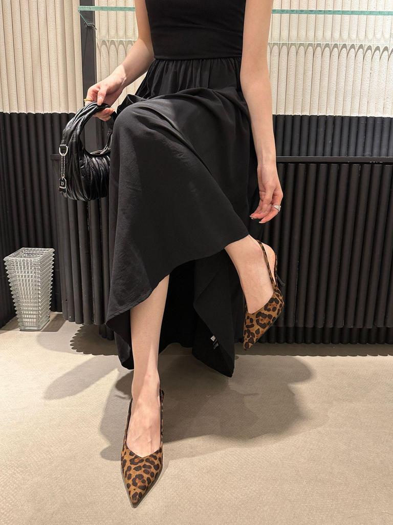 Velvet Sexy Pointed High Heels: Elegant Thin Heel Closed-Toe Sandals for Women - 2026 Spring Collection