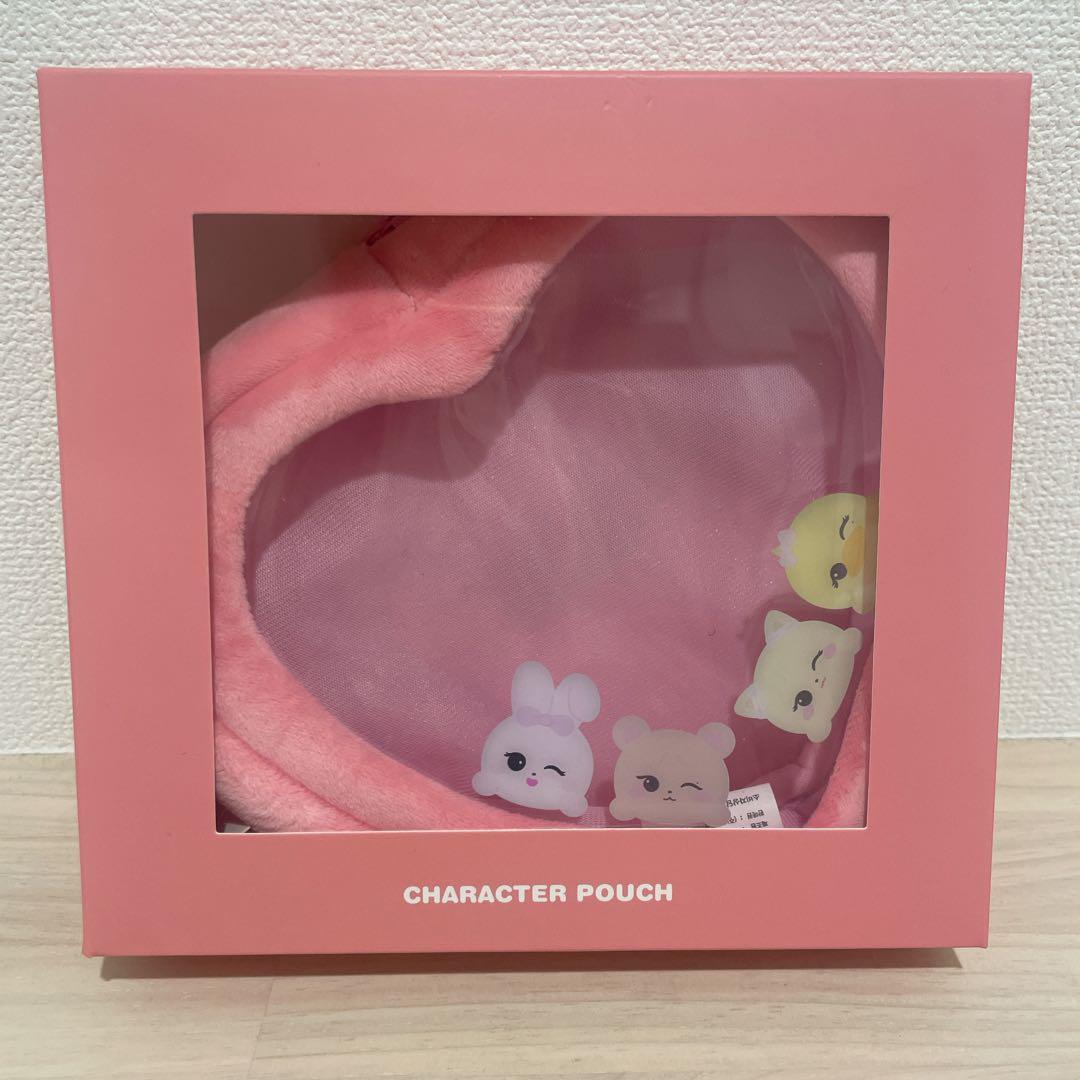 

[Б/У] BLACKPINK DEADLINE Косметичка в форме сердца с персонажем