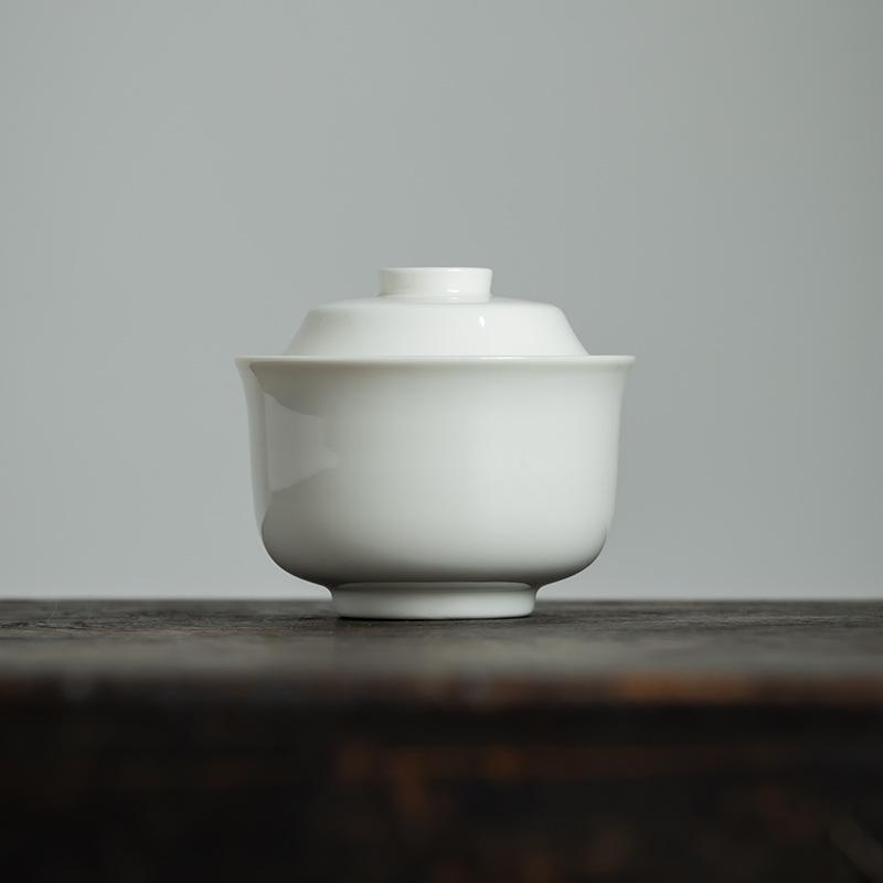Rice White Dehua Porcelain Gaiwan Stew Pot with Lid, 250ml - Ideal for Soups, Bird's Nest, and Steamed Eggs.