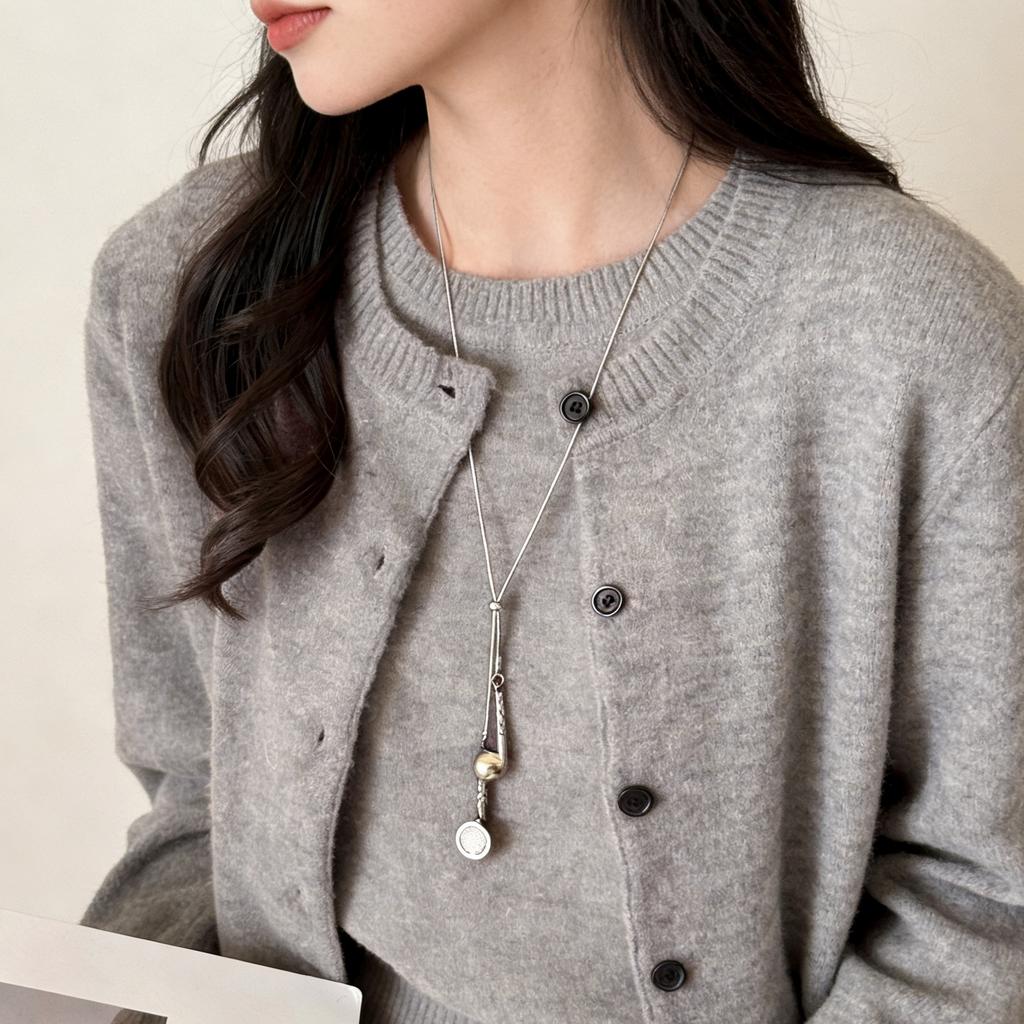 Love water drop liquefied metal pink, black zircon sweet cool necklace, titanium steel beaded chain color-preserving collarbone chain