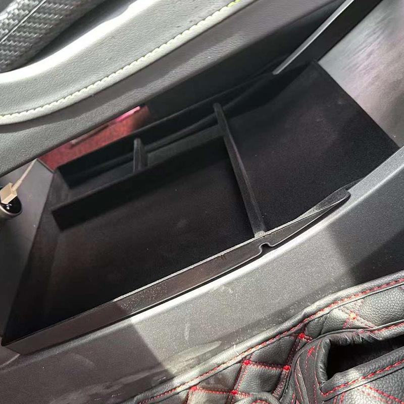 

Suitable for 2025 Nezha GT central control lower storage box car built-in storage box interior car supplies