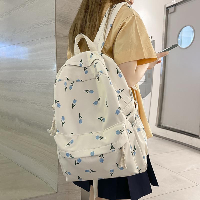 Japanese-Style Floral Backpack for Girls: Fresh, Lightweight, Perfect for Junior High To College Students