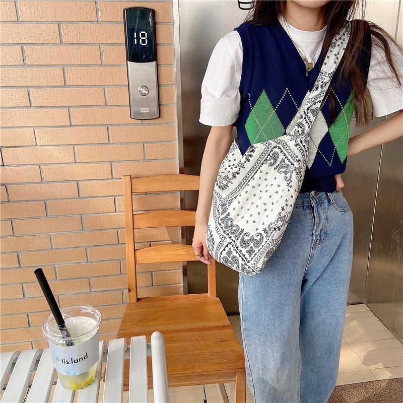 1 Light Retro Cashew Flower Oblique Span Shoulder Bag Casual Shopping Bag Fashion Canvas Bag Women