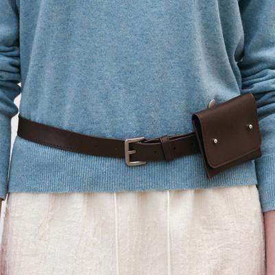 LOEIL Classic Square Belt Bag - Brown