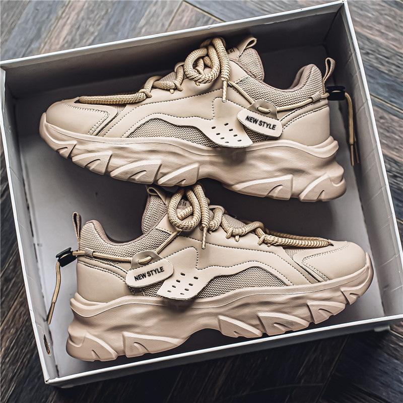 Herren-Mesh-Papa-Schuhe mit dicker Sohle für Frühling und Sommer sind modische, atmungsaktive und nicht riechende Fußsportschuhe, trendige Freizeitschuhe für junge Männer