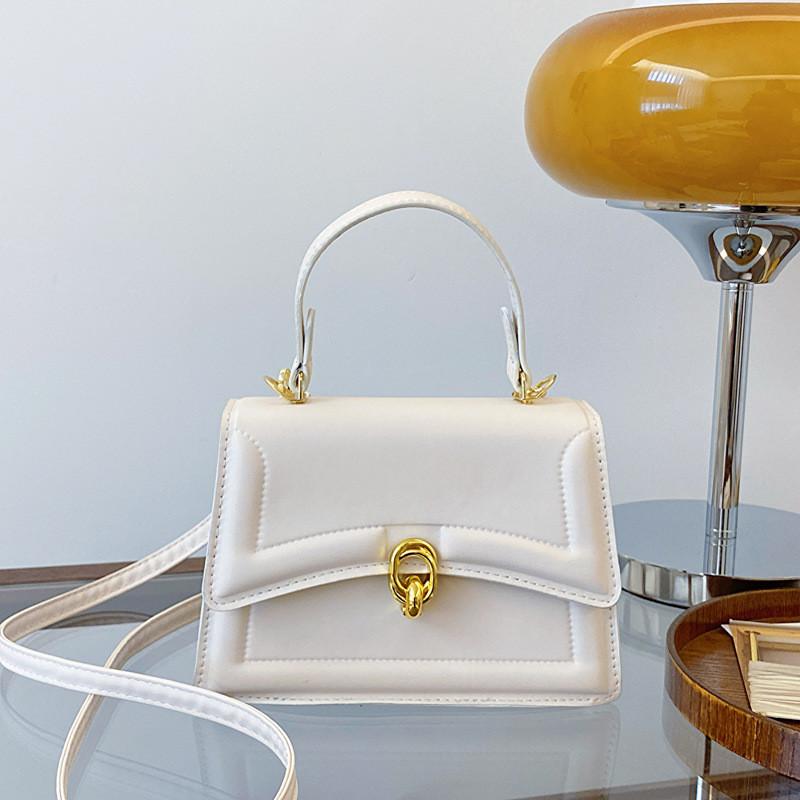 

Retro Minimalist Shoulder Bag For Women With Stylish Stitching Detail Spring 2024 бежевий