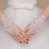 1 Paar Elegante Perlen Spitze Satin Kurze Brauthandschuhe Weiß Offene Finger Gekürzt Auto Knochen Blume Pailletten Krawatte Hohe Qualität Hochzeit