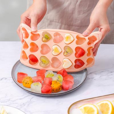 A 21-compartment Heart-shaped Circular Silicone Ice Cube Tray Mold with A Lid for Making Ice Boxes Popsicle Molds and Ice Hockey Molds
