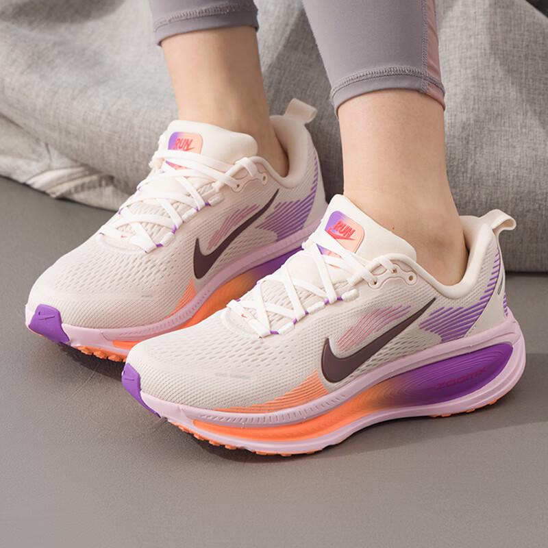 Nike Women s Vomero Running Shoes US 7.5