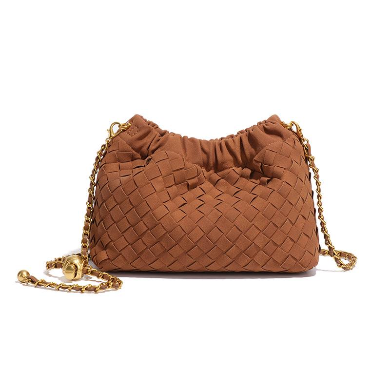 

Autumn and winter new handmade matte suede woven niche pleated cloud bag single shoulder crossbody chain mobile phone bag women