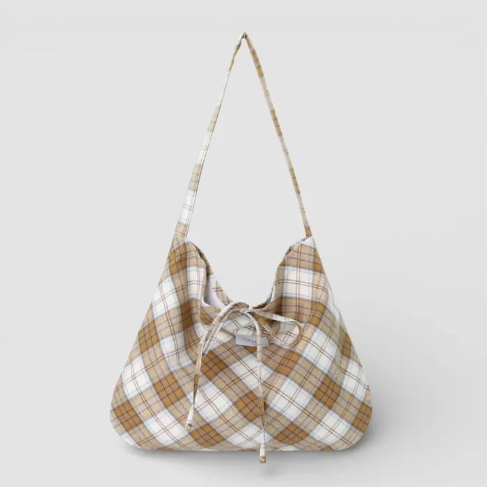 Cozy Check Shoulder Bag _ [Butterscotch]
