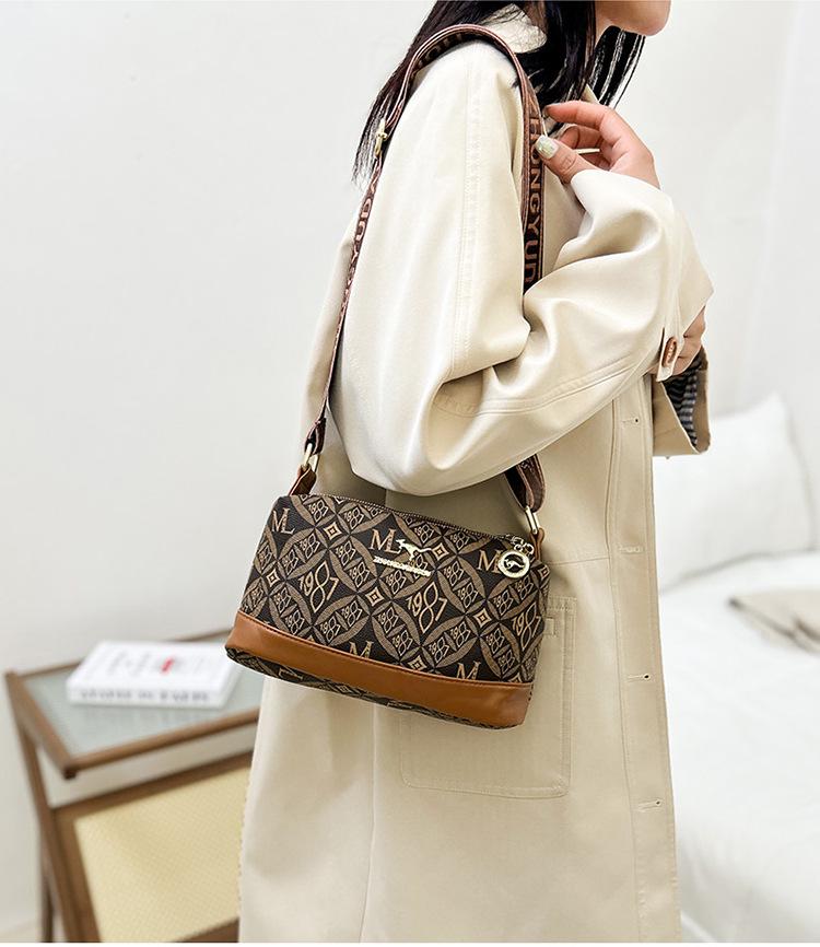 2025 Women's Versatile Fashion Bag - Trendy Luxury Shoulder & Crossbody Small Square Bag