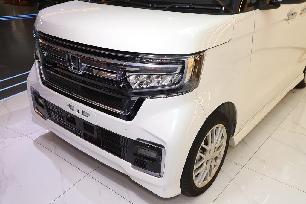 METYOUCAR Headlight Front Lamp Decals for Honda JF3 JF4 Left and Right Carbon Fiber Eyebrow Trim Easy Car Custom Exterior Set of 2 Stickers, N-BOX