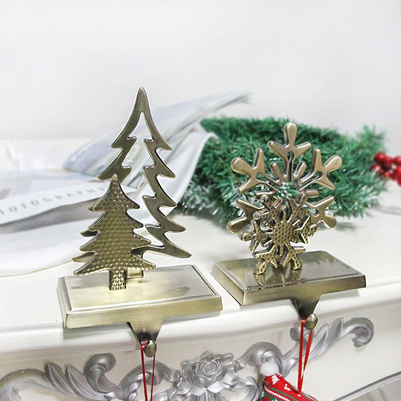3PCS Christmas Stocking Hooks Metal Holders for Hanging Christmas Decorations,Mantel Hooks for Christmas Party Decoration