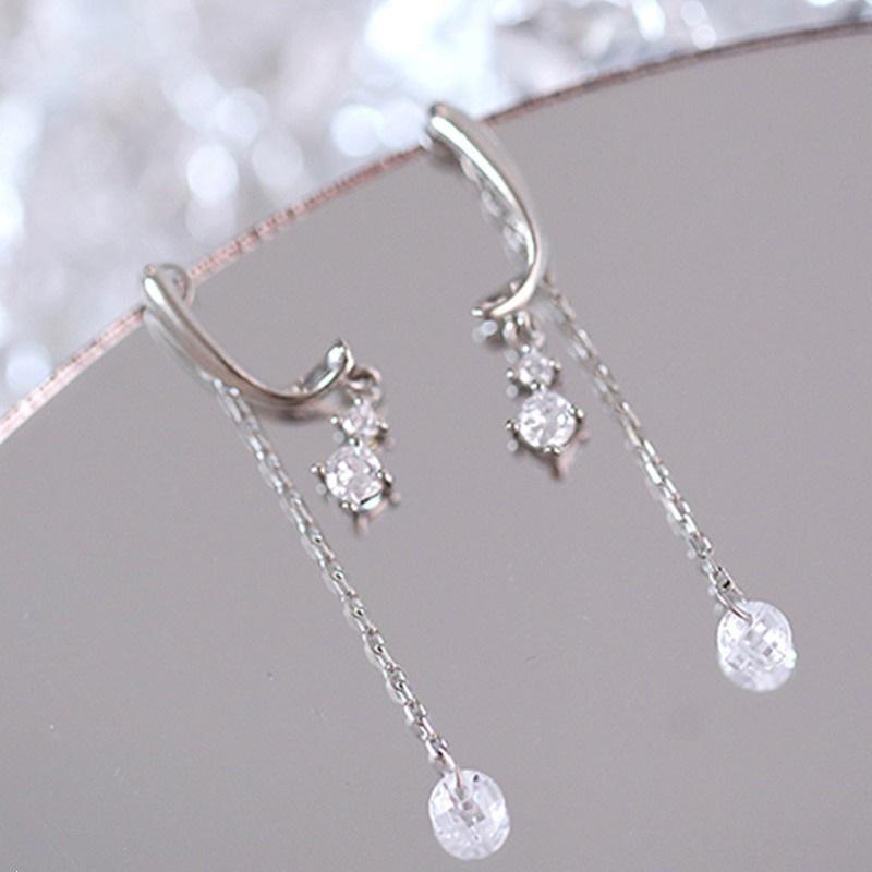 Elegante Ohrstecker aus 925er Sterlingsilber mit Wassertropfen-Quaste - Modische, von Korea inspirierte Stecker für Damen