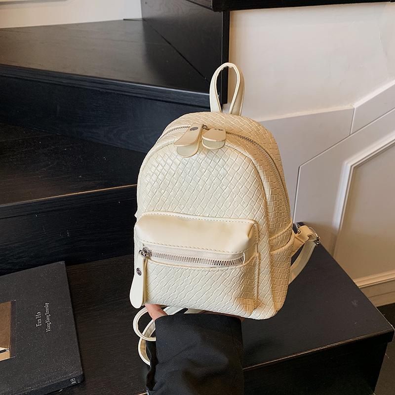 High-end small bag women's summer new fashion versatile backpack lightweight travel backpack