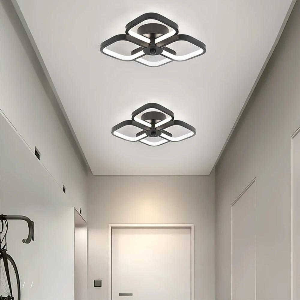 

Необычный светильник, черная панель, скрытый монтаж, скандинавский металлический квадратный потолочный светильник, для спальни, гардеробной, декоративный светодиодный потолочный светильник