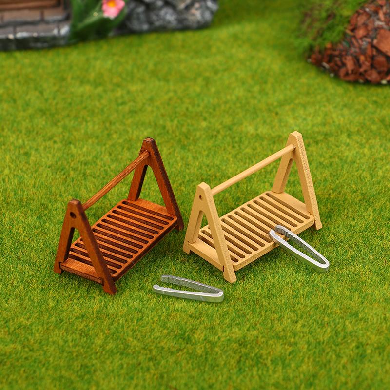 1 sett 1:12 Dukkehus Miniatyr Brødhylle Kakehylle Oppbevaringsboks/Kurv M/Bakeklemme Scenedekor Dukkehus Tilbehør