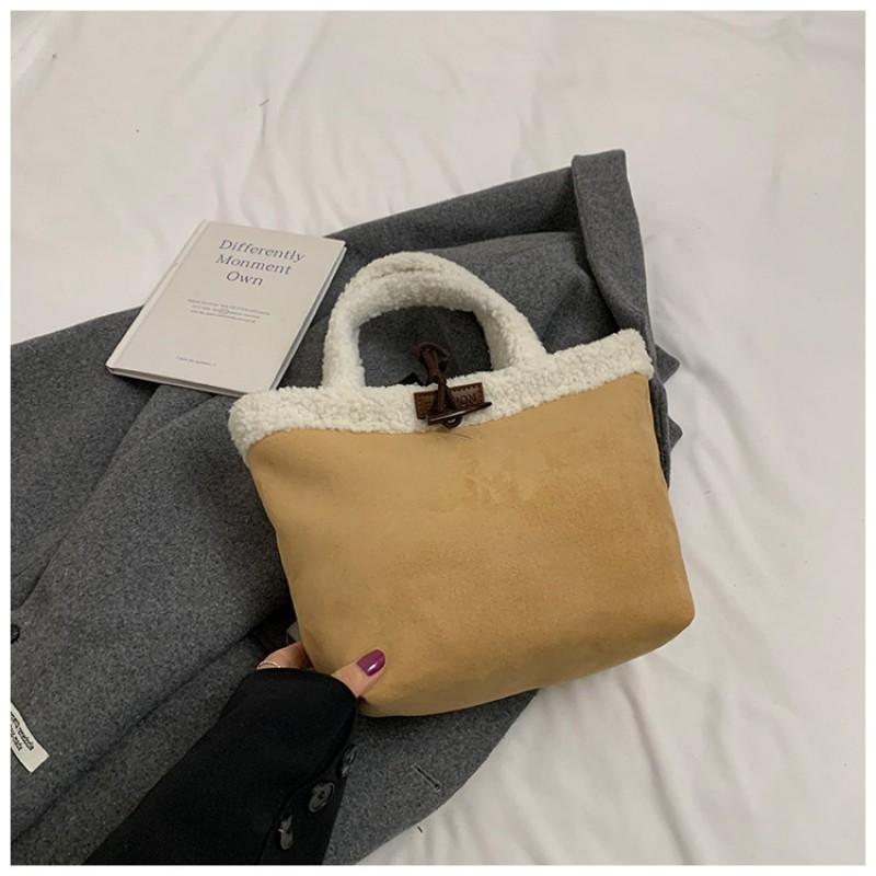 

Korean Super Popular Lamb Wool Bag Women s Fashionable Niche Commuter Daily Handbag High-end Bucket 34x13.5x21cm хакі