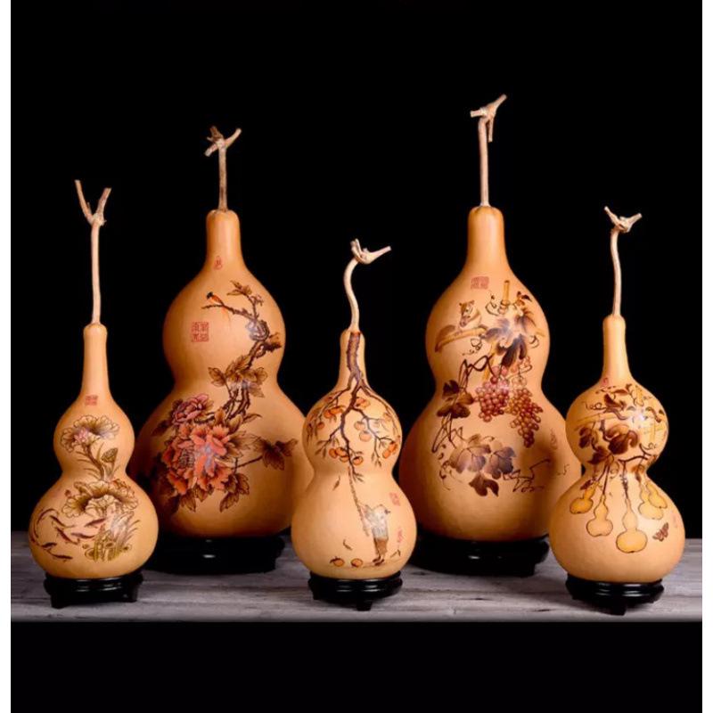 

Миниатюрная ручная тыква с головой дракона - Культурная игрушка с уличного прилавка