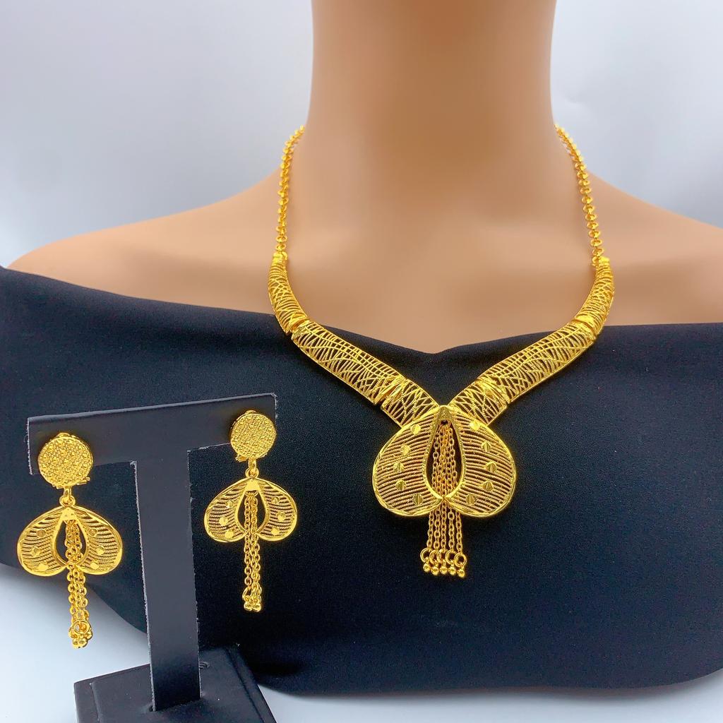 Heiße Verkäufe Luxuriös Groß Braut Afrikanische Blumen Design 24 Karat Vergoldet Schmuckset für Hochzeitschmuck Halskette Ohrring Set