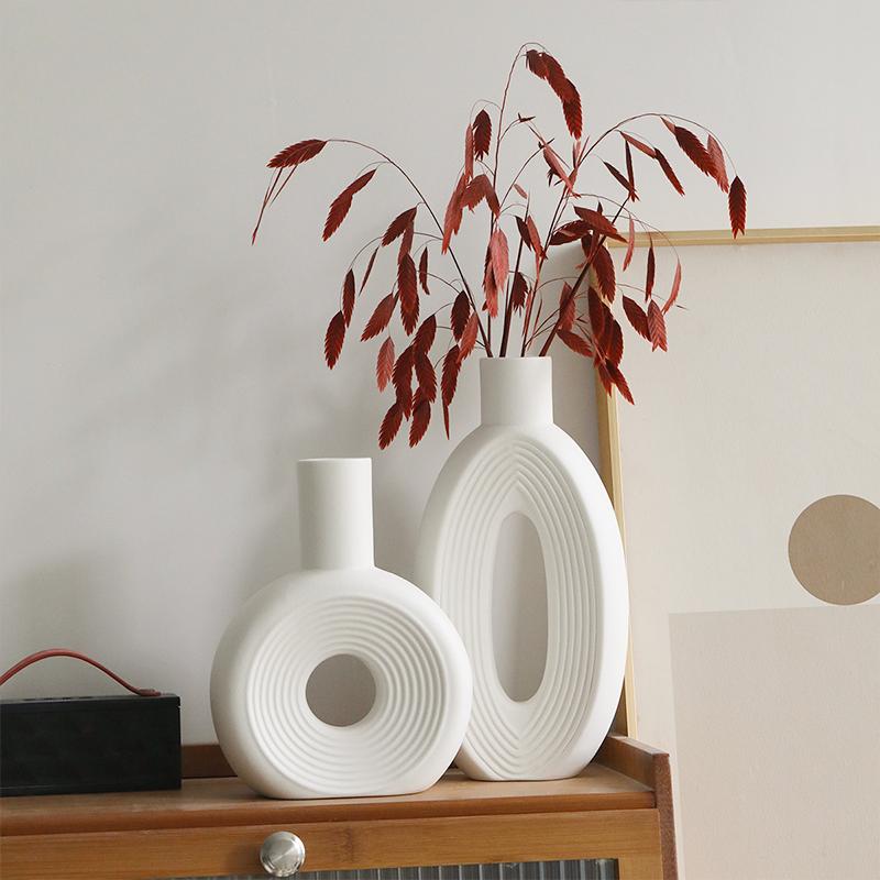 INS Ceramic Vase White Nordic Vase Circular Hollow Ceramic Donuts Flower Pot Decorative Dry Flower Vases Living Room Decoration